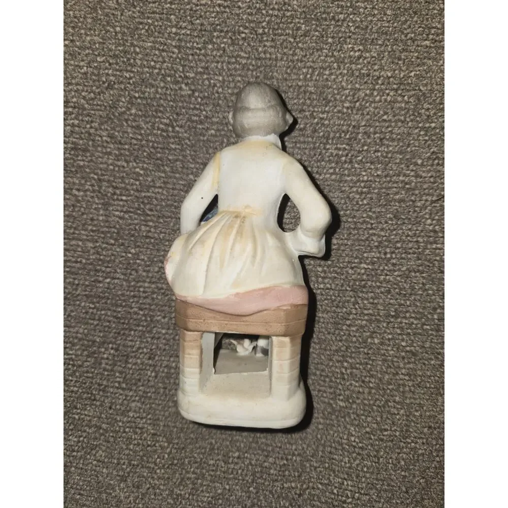 Vintage National Potteries Japan Porcelain Gentleman Figurine Seated 5